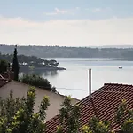 Apartment By The Sea - 6023
