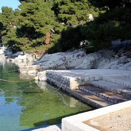 By The Sea - 6023 Trogir