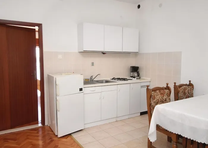 Appartement By The Sea - 6023 *