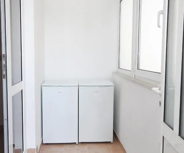 By The Sea - 6023 Trogir